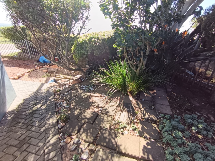 To Let 2 Bedroom Property for Rent in Da Nova Western Cape